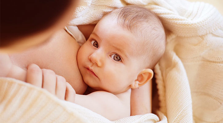 L'allaitement de bébé sain et naturel