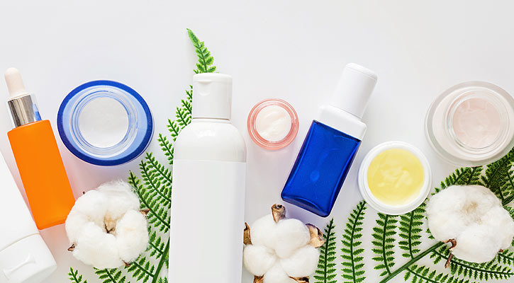 Choisissez un maquillage bio pour le bien-être de votre peau.